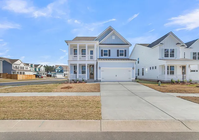 Photo 2 of Single family home for sale at 722 Maynard Ln, Summerville, SC 29486 | MLS# 26012457 | Listing updated on 2026-09-03