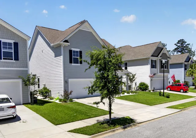 2nd image of 437 Ribbon Rd, Summerville, SC 29483 | MLS# 26016184