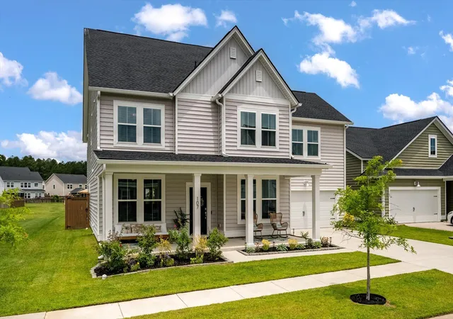 Photo 3 of Single family home for sale at 107 Spotted Wy, Summerville, SC 29485 | MLS# 26023754 | Listing updated on 2026-09-12
