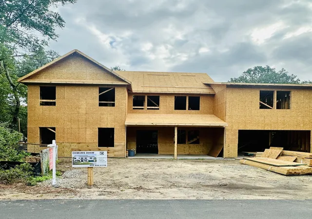 2nd image of 933 Mccants Dr, Mount Pleasant, SC 29464 | MLS# 26017643
