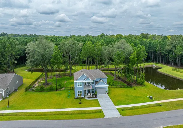 Homes for sale in Johns Island, SC | 4287 Hugh Bennett Dr, Johns Island, SC 29455 | MLS# 26019579