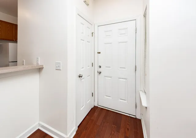 Photo 3 of Townhouse for sale at 301 Pickering Ln, Charleston, SC 29414 | MLS# 26016024 | Listing updated on 2026-10-19