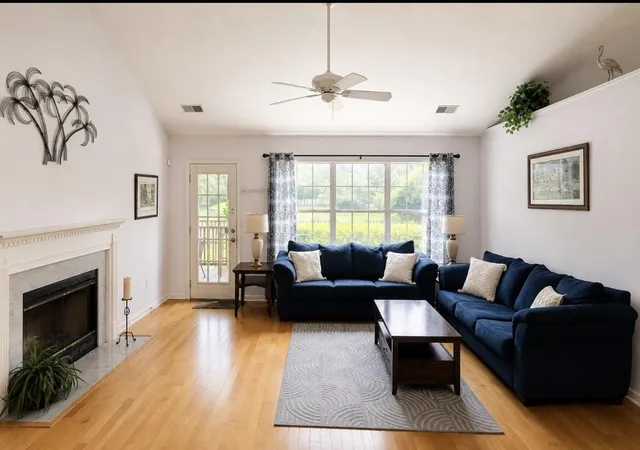 Photo 3 of Single family home for sale at 2963 Loebs Ct, Mount Pleasant, SC 29466 | MLS# 26023356 | Listing updated on 2026-10-06