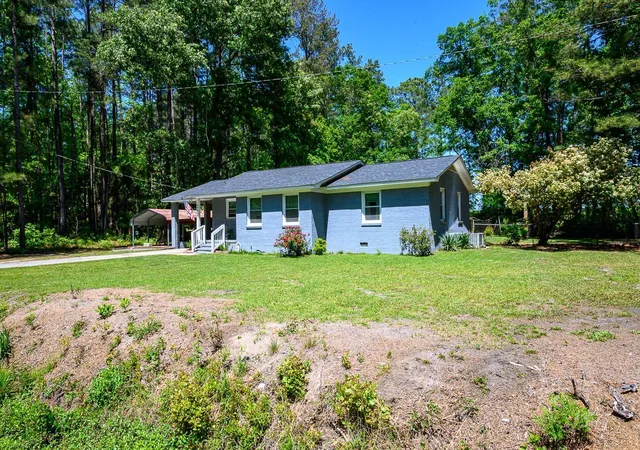 Photo 4 of Single family home for sale at 424 Weatherford Rd, Orangeburg, SC 29115 | MLS# 26000843 | Listing updated on 2026-05-28