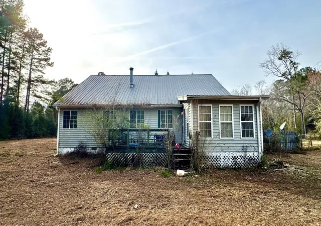 Homes for sale in Saint George, SC | 1735 Hwy 15, Saint George, SC 29477 | MLS# 26005486