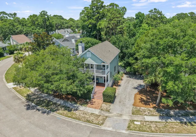 Homes for sale in Beaufort, SC | 52 Bostick Cir, Beaufort, SC 29902 | MLS# 26017391