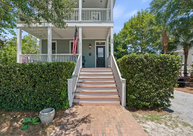 Homes for sale in Beaufort, SC | 52 Bostick Cir, Beaufort, SC 29902 | MLS# 26017391