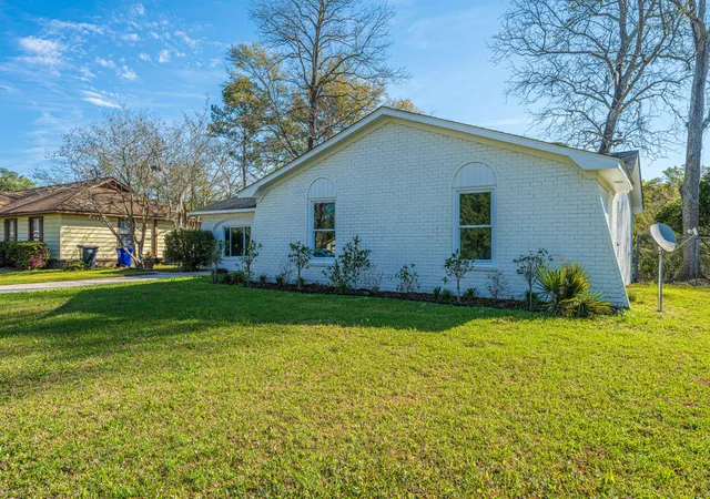 4th image of 5819 Saint Angela Dr, North Charleston, SC 29418 | MLS# 26007649