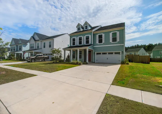 Photo 3 of Single family home for sale at 1420 Homecoming Blvd, Ravenel, SC 29470 | MLS# 26023188 | Listing updated on 2026-08-18