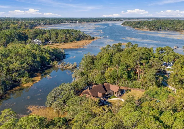 Single family home for sale at 4400 Wando Farms Rd, Mount Pleasant, SC 29429 | MLS# 26029481