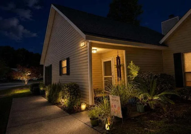 Photo 3 of Townhouse for sale at 923 E Estates Blvd #Apt A, Charleston, SC 29414 | MLS# 26022456 | Listing updated on 2026-09-11