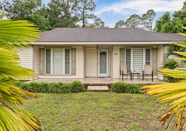 Homes for sale in Orangeburg, SC | 1353 Marshall St, Orangeburg, SC 29118 | MLS# 26015837