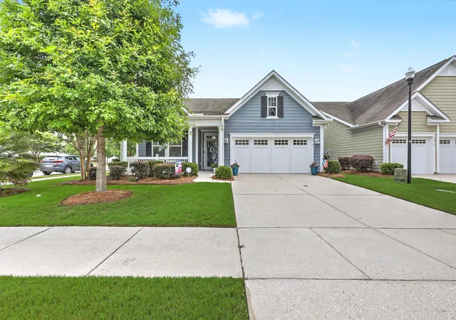 Photo 2 of Single family home for sale at 2018 Redback Dr, Summerville, SC 29483 | MLS# 26018609 | Listing updated on 2026-09-03