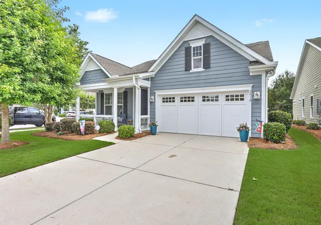 Photo 3 of Single family home for sale at 2018 Redback Dr, Summerville, SC 29483 | MLS# 26018609 | Listing updated on 2026-09-03