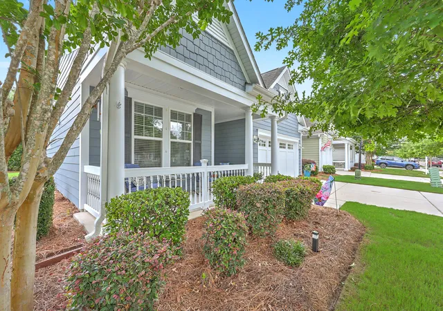 Photo 3 of Single family home for sale at 2018 Redback Dr, Summerville, SC 29483 | MLS# 26018609 | Listing updated on 2026-09-03
