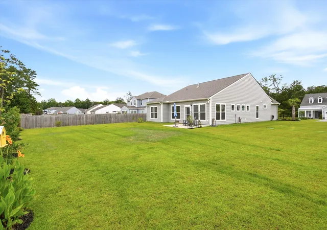 Photo 3 of Single family home for sale at 5064 Lady Bird Aly, Johns Island, SC 29455 | MLS# 26018016 | Listing updated on 2026-09-17