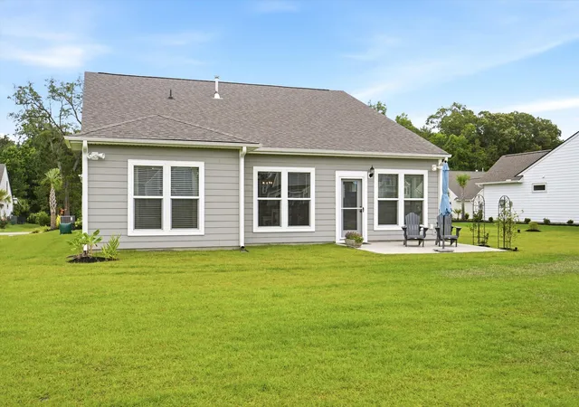Photo 4 of Single family home for sale at 5064 Lady Bird Aly, Johns Island, SC 29455 | MLS# 26018016 | Listing updated on 2026-09-17