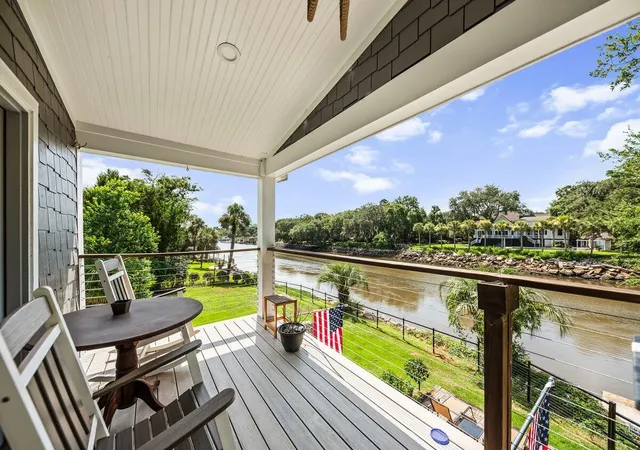 Photo 1 of Single family home for sale at 1315 S Edgewater Dr, Charleston, SC 29407 | MLS# 26020408 | Listing updated on 2026-08-27