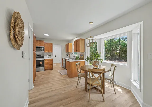 Photo 3 of Single family home for sale at 106 Sweetbriar Rd, Summerville, SC 29485 | MLS# 26014106 | Listing updated on 2026-05-18
