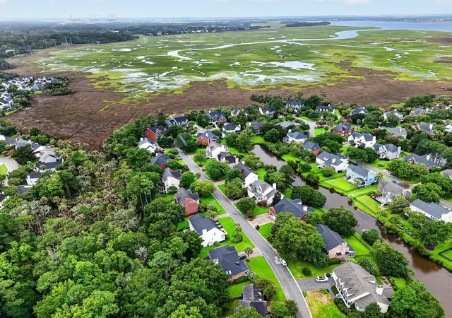 2nd image of 200 Oak Point Landing Dr, Mount Pleasant, SC 29464 | MLS# 26022551