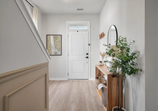 Photo 2 of Townhouse for sale at 135 Pine Gate Dr, Summerville, SC 29483 | MLS# 26022076 | Listing updated on 2026-09-23