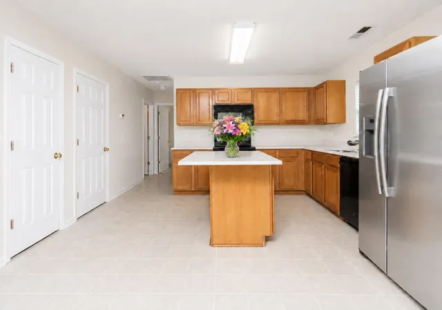 Photo 4 of Single family home for sale at 404 Brookfield Ln, Goose Creek, SC 29445 | MLS# 26021804 | Listing updated on 2026-09-24