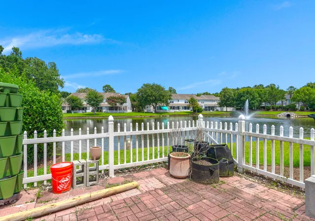 Photo 2 of Townhouse for sale at 502 Pine Blf Dr, Summerville, SC 29483 | MLS# 26020766 | Listing updated on 2026-08-12