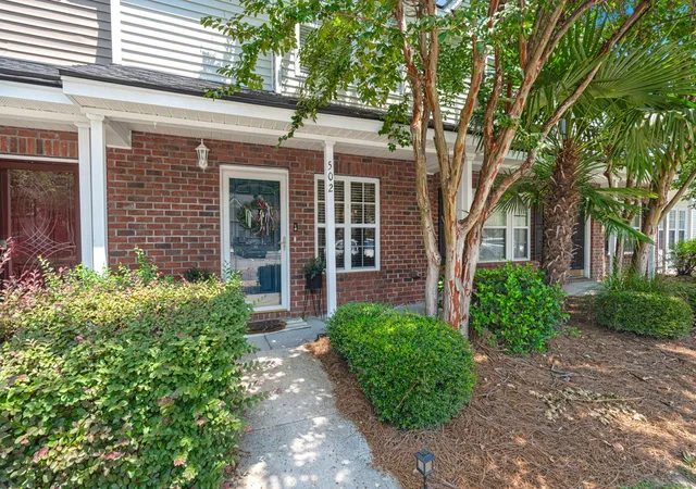 Photo 4 of Townhouse for sale at 502 Pine Blf Dr, Summerville, SC 29483 | MLS# 26020766 | Listing updated on 2026-08-12