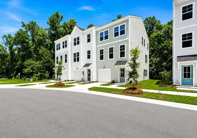 1st image of 475 Caledon Ct, Johns Island, SC 29455 | MLS# 26023961