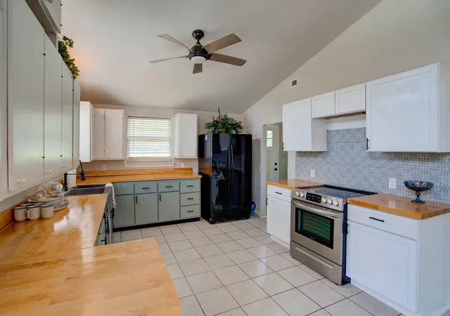 4th image of 243 Lazy Acres Loop, Summerville, SC 29483 | MLS# 26018709