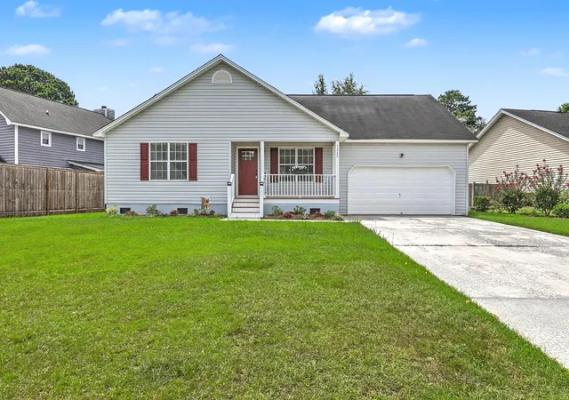 Photo 4 of Single family home for sale at 1327 Winterberry Ave, Goose Creek, SC 29445 | MLS# 26021245 | Listing updated on 2026-10-01
