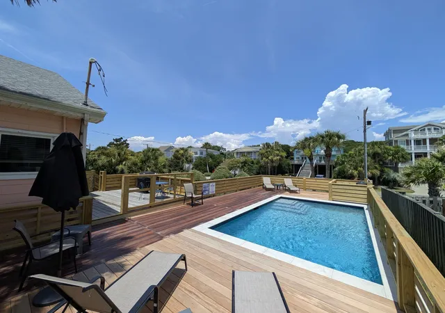 Photo 3 of Single family home for sale at 509 W Ashley Ave, Folly Beach, SC 29439 | MLS# 26007594 | Listing updated on 2026-09-10