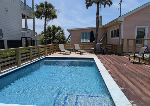 Photo 4 of Single family home for sale at 509 W Ashley Ave, Folly Beach, SC 29439 | MLS# 26007594 | Listing updated on 2026-09-10