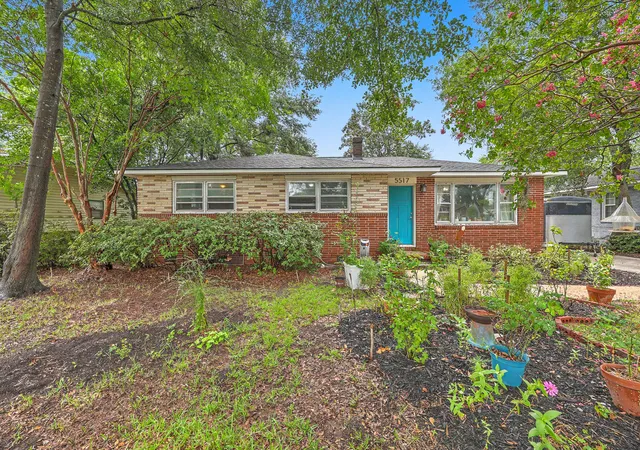 Photo 3 of Single family home for sale at 5517 Gale St, North Charleston, SC 29406 | MLS# 26022978 | Listing updated on 2026-09-15
