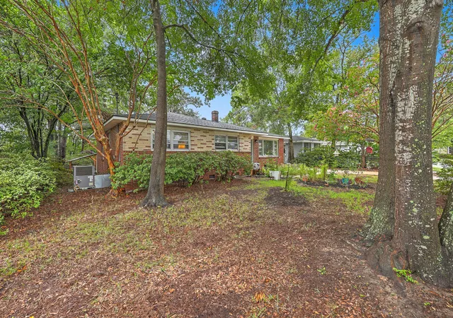 Photo 3 of Single family home for sale at 5517 Gale St, North Charleston, SC 29406 | MLS# 26022978 | Listing updated on 2026-10-05