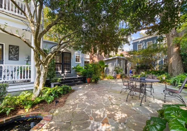 Homes for sale in Charleston, SC | 14 Limehouse St, Charleston, SC 29401 | MLS# 25025974