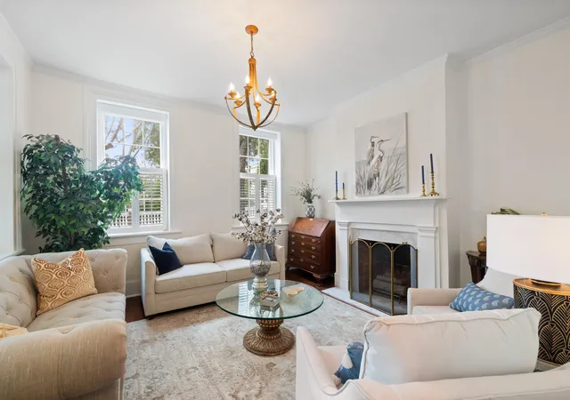Homes for sale in Charleston, SC | 14 Limehouse St, Charleston, SC 29401 | MLS# 25025974