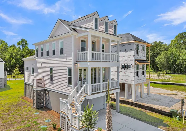 Photo 4 of Single family home for sale at 7010 Alpine Bay Ln, Johns Island, SC 29455 | MLS# 26020398 | Listing updated on 2026-09-12