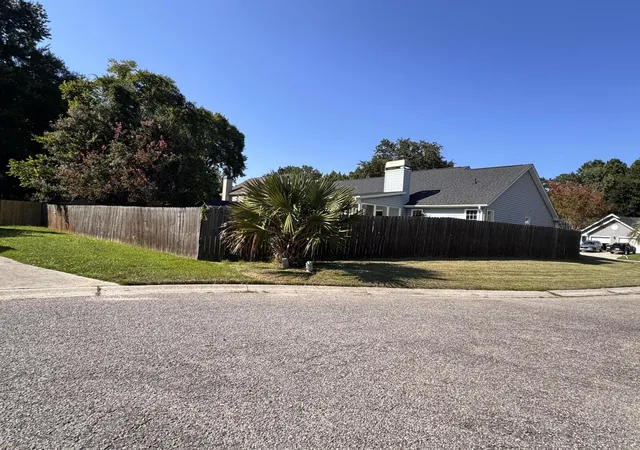 Photo 3 of Single family home for sale at 5305 Sumters Run, North Charleston, SC 29418 | MLS# 26023843 | Listing updated on 2026-08-24