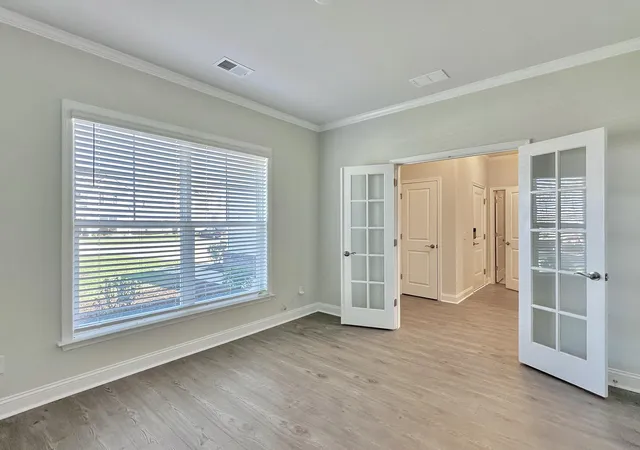 Photo 3 of Single family home for sale at 229 Shadybrook Dr, Summerville, SC 29486 | MLS# 26013704 | Listing updated on 2026-08-04