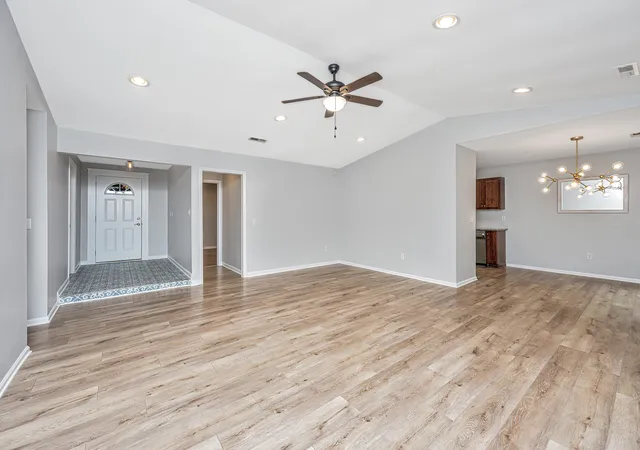 Photo 4 of Single family home for sale at 1777 Banbury Rd, Charleston, SC 29414 | MLS# 26021887 | Listing updated on 2026-09-16