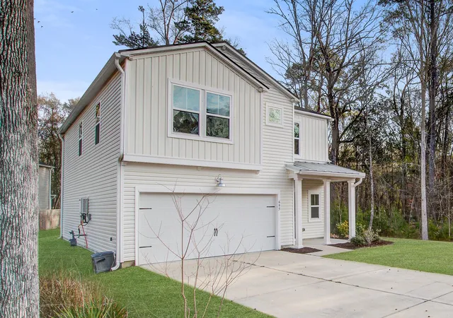 Photo 3 of Single family home for sale at 695 Jancus St, Charleston, SC 29414 | MLS# 26002612 | Listing updated on 2026-08-19