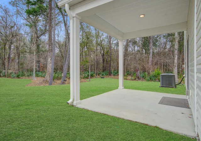 Photo 4 of Single family home for sale at 695 Jancus St, Charleston, SC 29414 | MLS# 26002612 | Listing updated on 2026-08-19