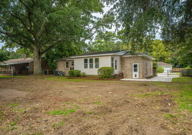 27th image of 1056 Woodside Dr, Charleston, SC 29412 | MLS# 26023997