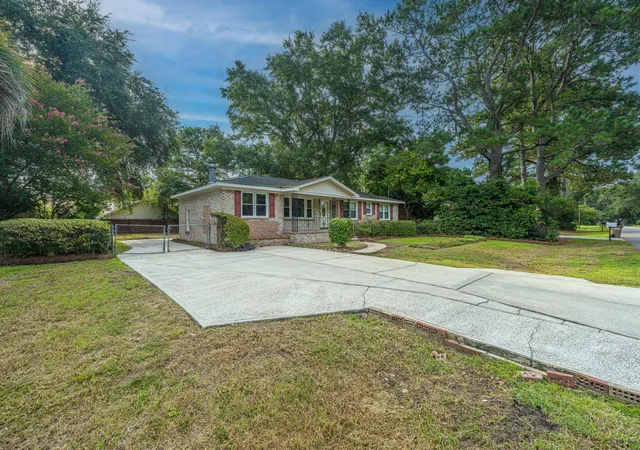 2nd image of 1056 Woodside Dr, Charleston, SC 29412 | MLS# 26023997