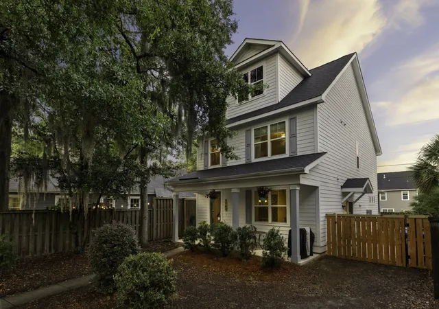 Homes for sale in North Charleston, SC | 4984 Jenkins Ave, North Charleston, SC 29405 | MLS# 26017398