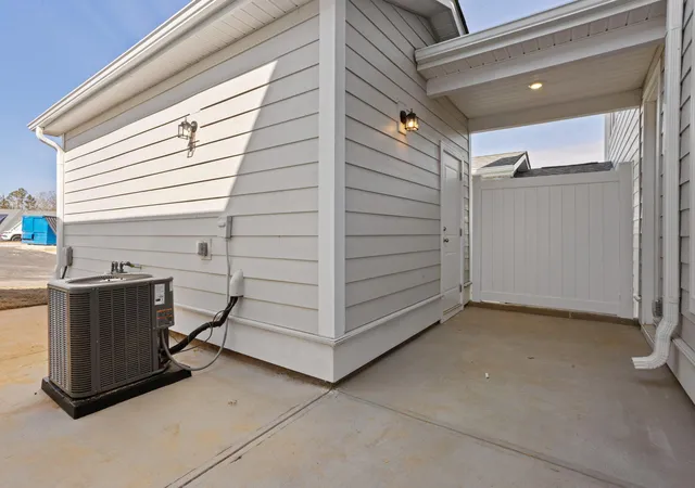 Photo 3 of Townhouse for sale at 232 Lake Greenwood Blvd, Greenwood, SC 29649 | MLS# 26018690 | Listing updated on 2026-08-04