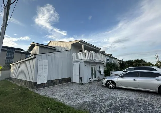 2nd image of 24 Cedar St, Charleston, SC 29403 | MLS# 26020420