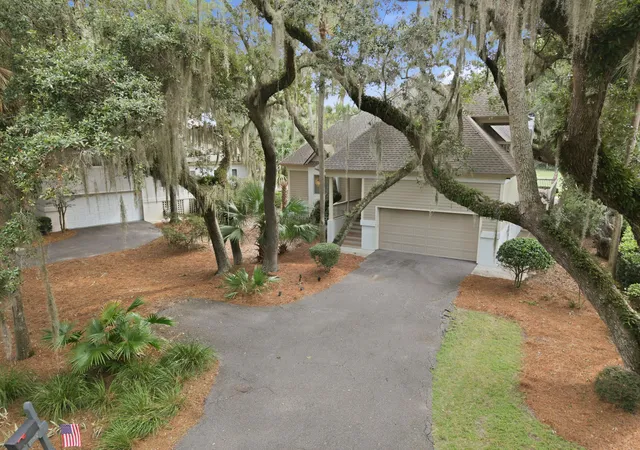 Photo 3 of Single family home for sale at 3023 Hidden Oak Dr, Seabrook Island, SC 29455 | MLS# 26024177 | Listing updated on 2026-09-08