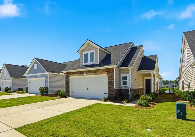 Photo 2 of Single family home for sale at 1216 Black Skimmer St, Summerville, SC 29485 | MLS# 26017304 | Listing updated on 2026-09-09